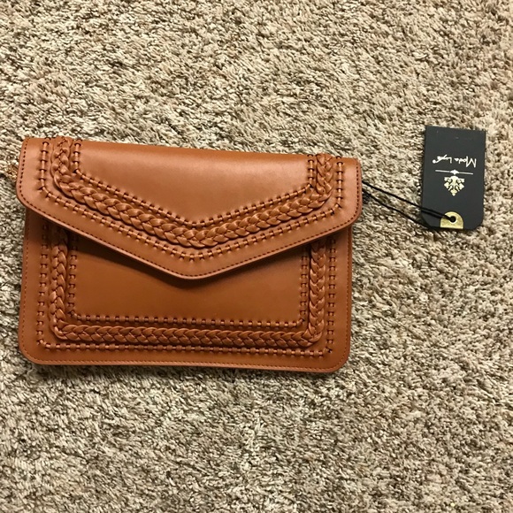 Vici Handbags - Vici Dolls BNWT camel crossbody/clutch 🔥